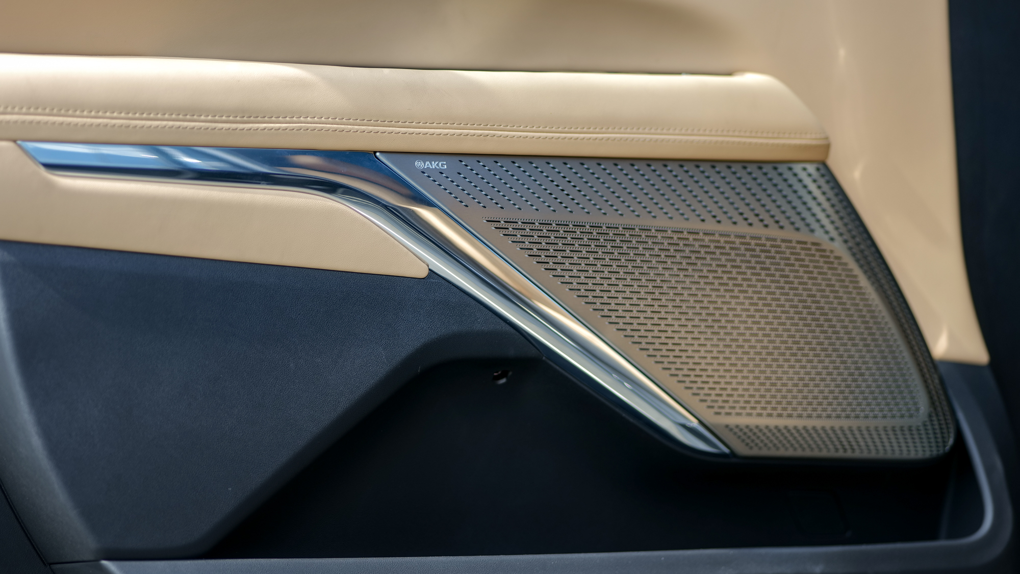 2025 Cadillac Escalade IQ Sport 2 test drive.