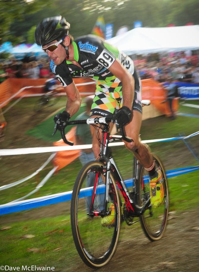 Lukas Winterberg (Muller Landscape) riding with the leaders on lap two