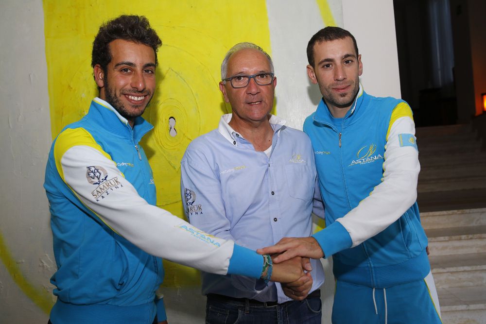 Vincenzo Nibali and Fabio Aru with Giuseppe Martinelli