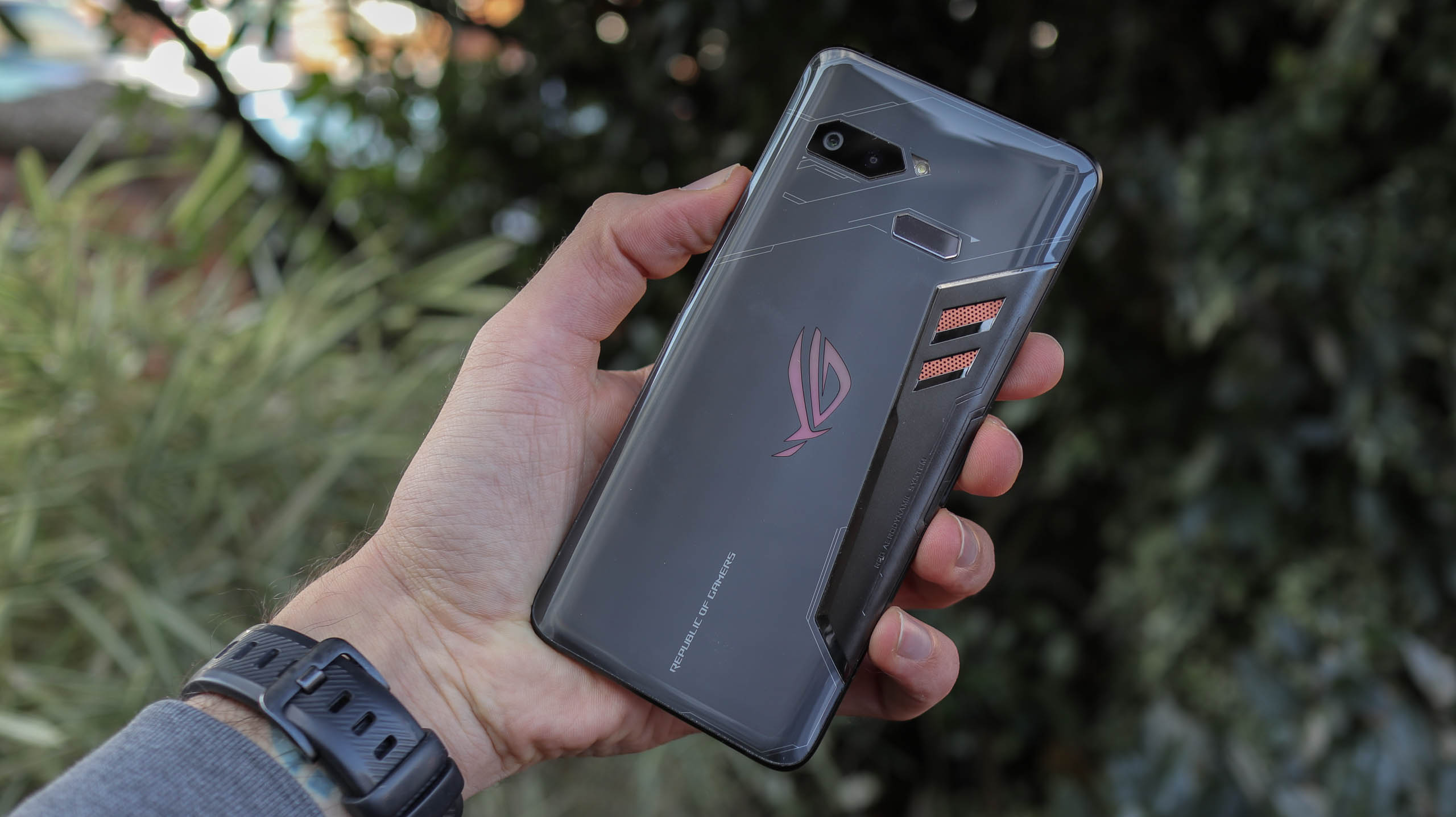 Asus Rog Phone 2 May Be Unveiled As Soon As Next Month Techradar 8709