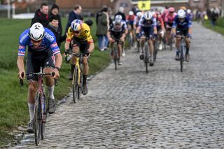 Mathieu van der Poel attacks during the 2023 edition of the E3 Saxo Classic