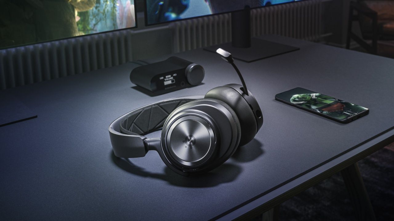 SteelSeries Arctis Nova Pro Wireless gaming headset