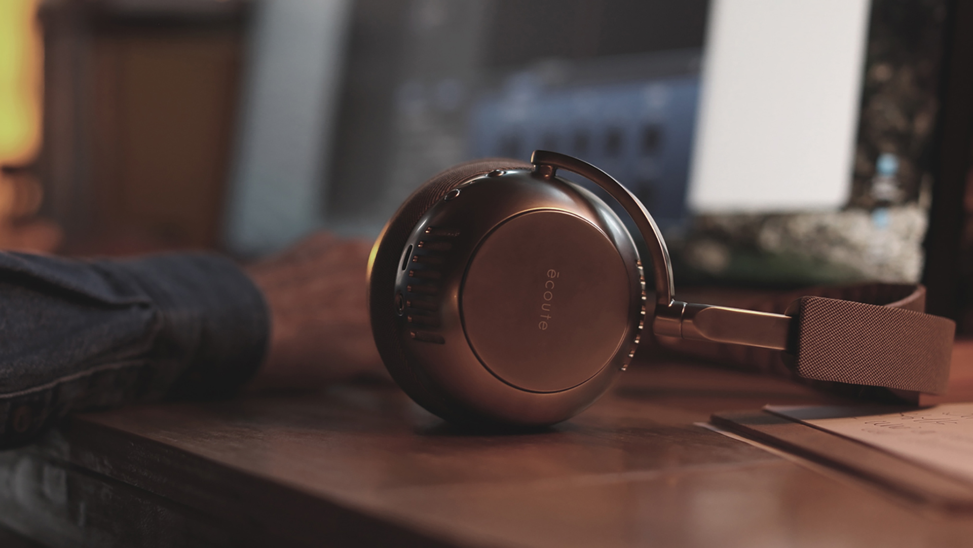 &amp;Eacute;coute TH2 headphones