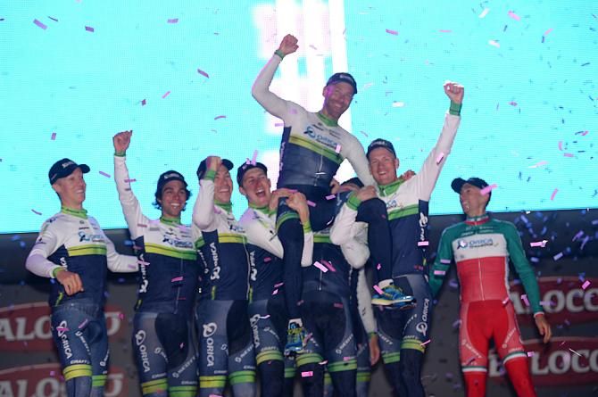 Orica-GreenEdge celebrates their TTT win in the Giro d'Italia