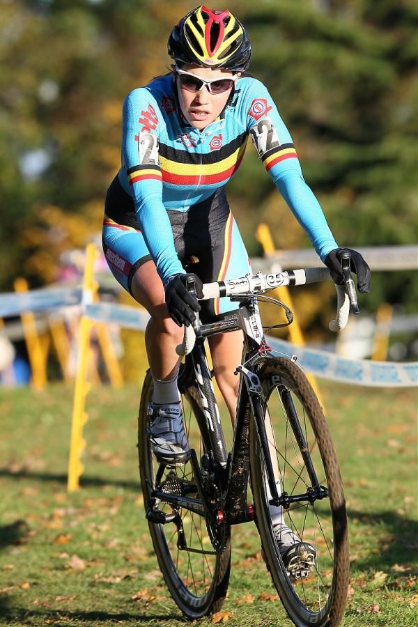 Sanne Cant (Belgium) en route to a fifth place finish