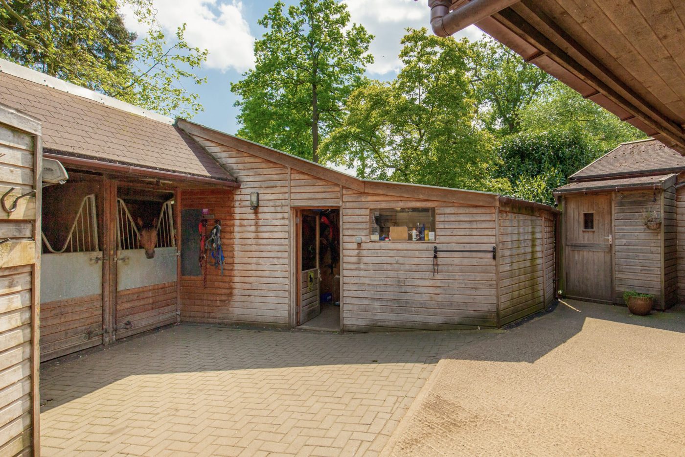 Highwood-Lodge-Farm-Estate16-scaled-e1688129471132.jpg