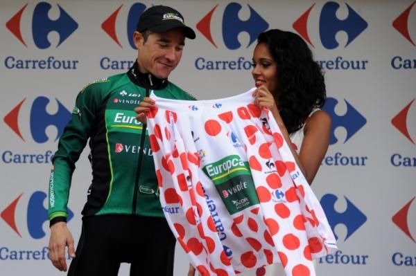 Thomas Voeckler (Europcar) gets the polka dot jersey