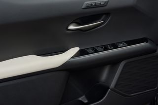 Lexus UX 250h door detail