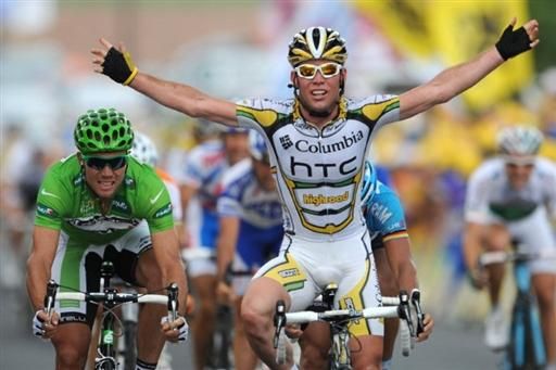 Mark Cavendish (Columbia-HTC) wins his fifth stage of the Tour in Aubenas.