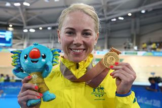 Australias Kaarle Mcculloch poses with her gold medal following the medal ceremony for the womens 500m time trial finals cycling during the 2018 Gold Coast Commonwealth Games at the Anna Meares Velodrome in Brisbane on April 7 2018 AFP PHOTO Patrick HAMILTON Photo credit should read PATRICK HAMILTONAFP via Getty Images