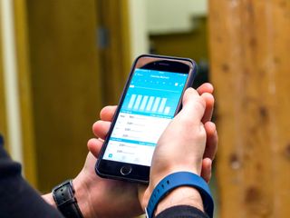 Fitbit Dashboard on iPhone