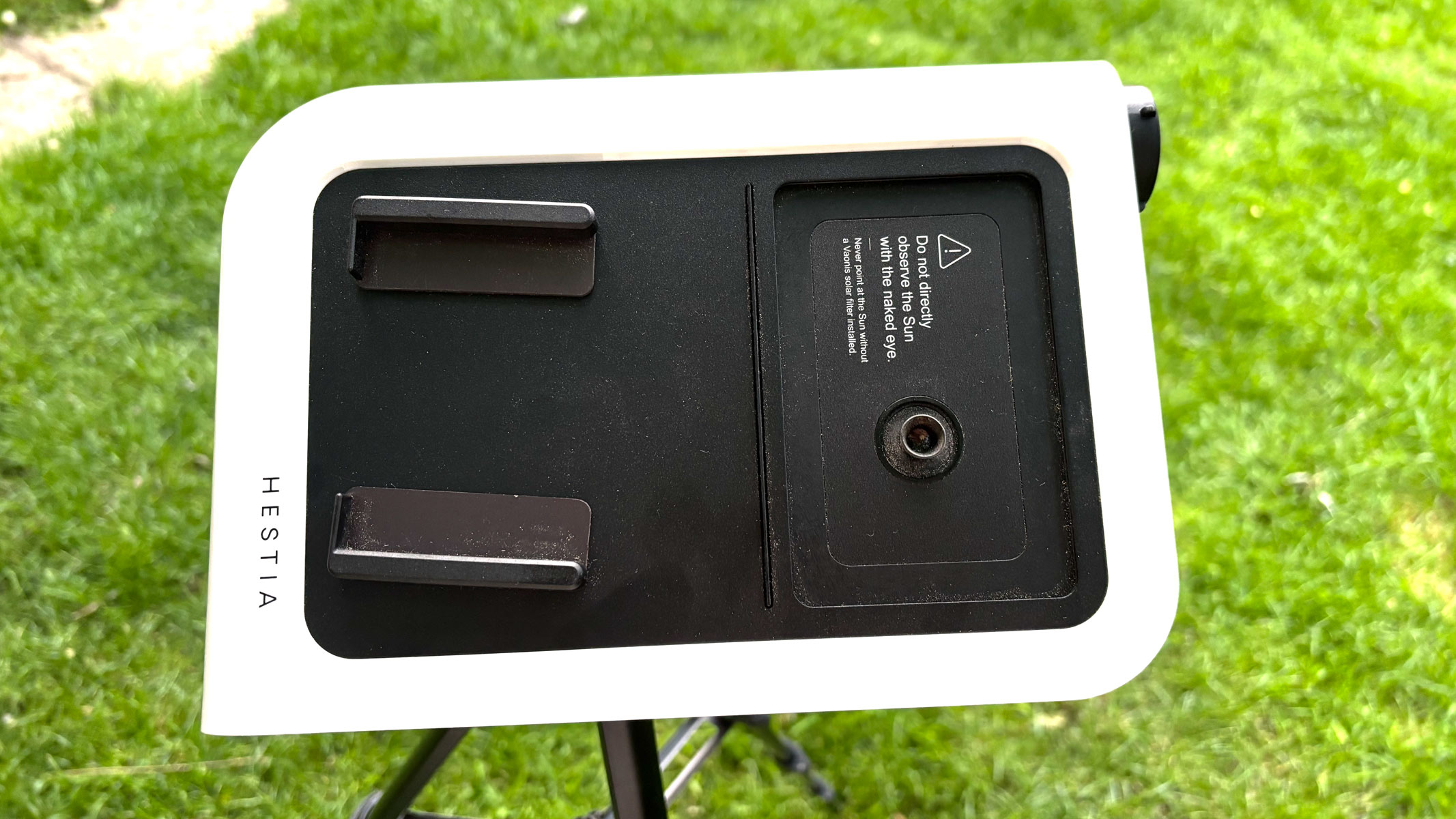 The metal plates on the Vaonis Hestia.