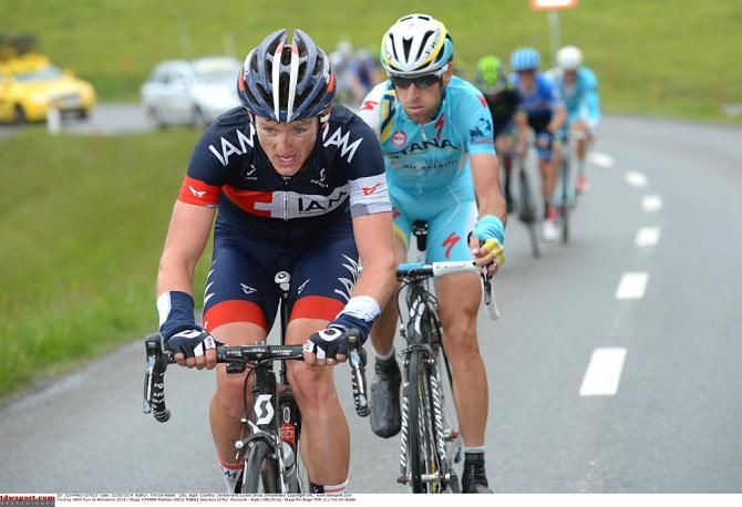 Mathias Frank (IAM Cycling) goes away with Vincenzo Nibali (Astana)