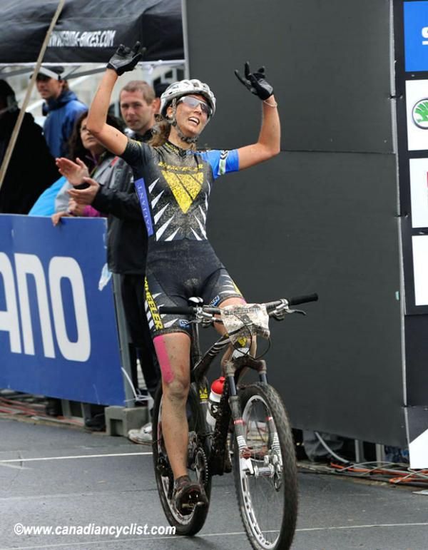 Jolanda Neff (Wheeler - IXS Team) wins