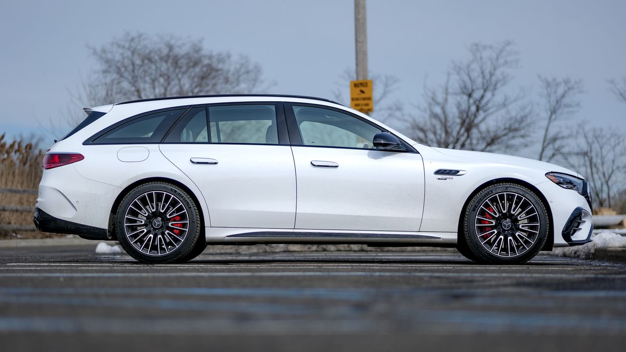 2026 Mercedes-AMG E53 Hybrid Wagon review.