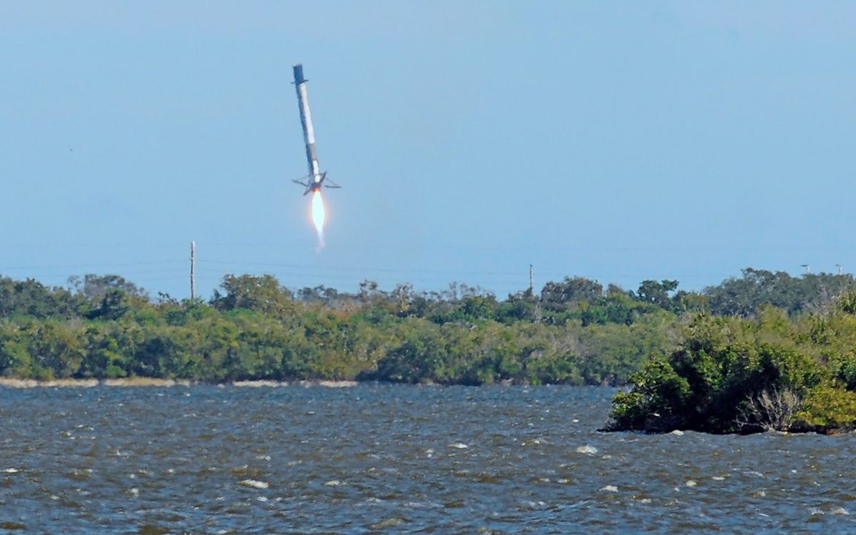 In Photos: SpaceX's Dragon CRS-16 Cargo Launch and Rocket 'Water ...