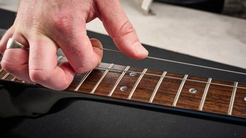 4 causes of your guitar going out of tune and how to solve them ...