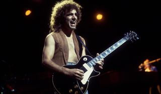 Neal Schon of Journey performs at the Poplar Creek Music Theater in Hoffman Estates, Illinois on September 3, 1981