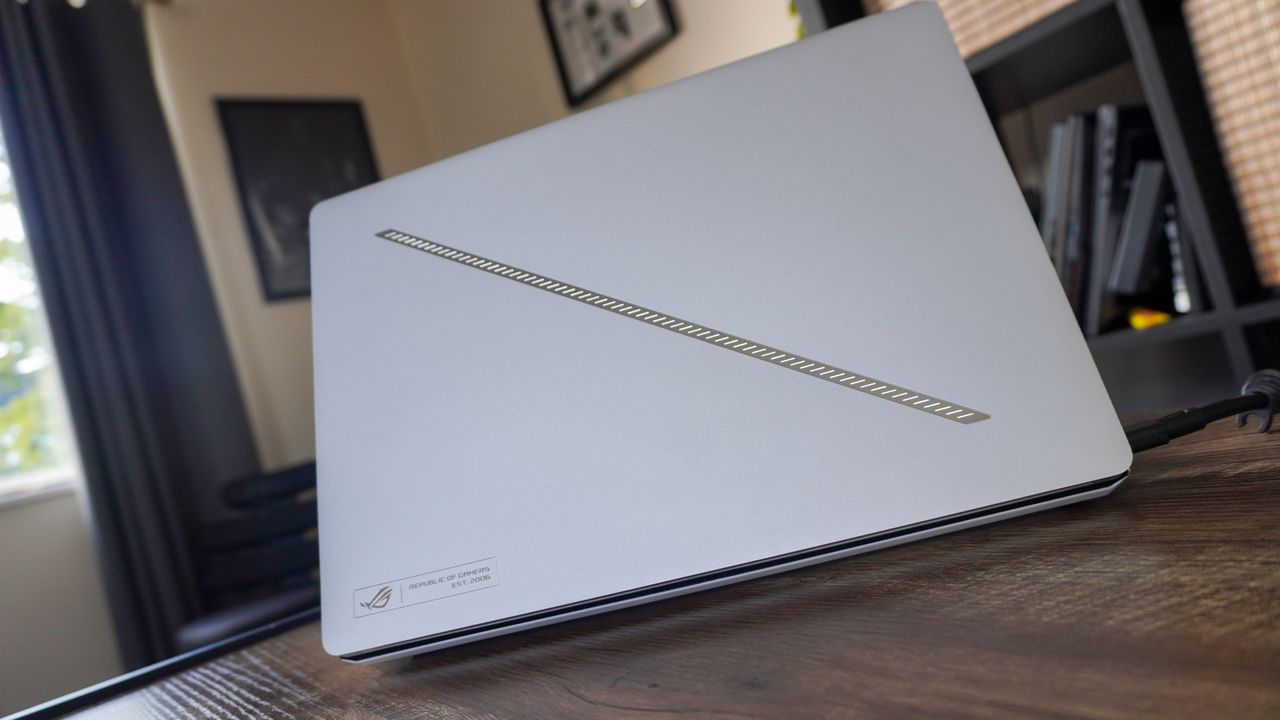 Asus ROG Zephyrus G14 (2025)