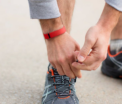 Fitbit recalls 1 million wristbands due to burns and rashes