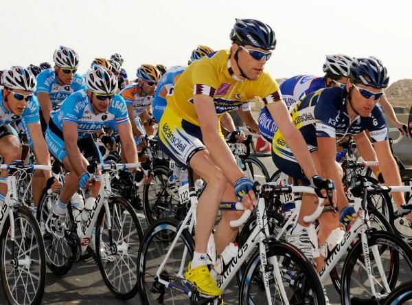 Dutch rider Wouter Mol (Vacansoleil Pro Cycling Team) continues to lead the tour.