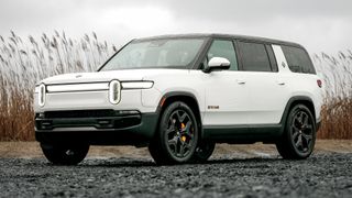 2025 Rivian R1S Tri-Motor test drive review.