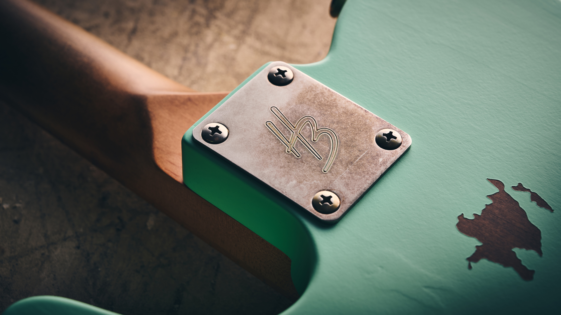 The neck plate of the Harley Benton TE-62LA electric guitar