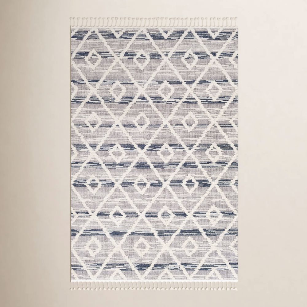 gray diamond print rug