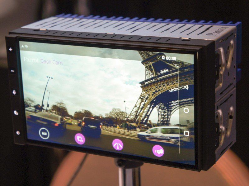Parrot RNB6 Dashcam