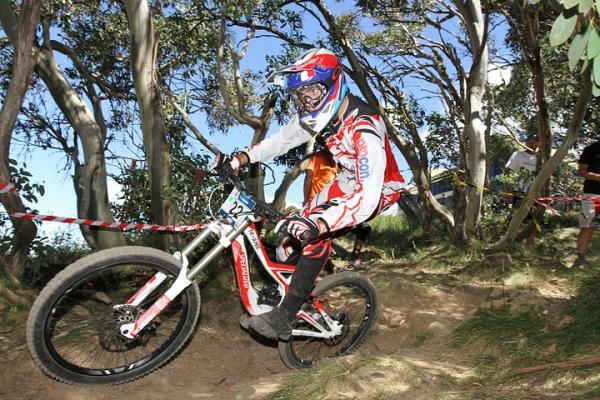 Lewis Winton in 29th in the elite men's race