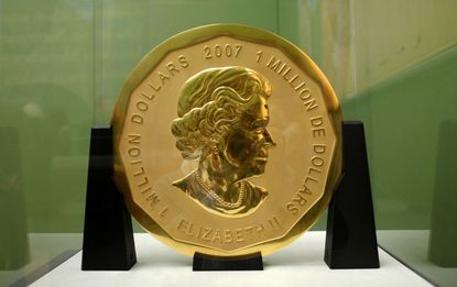This 100 kg gold coin was stolen.