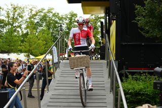 Sarah Roy at sign on for stage four of the Tour de France Femmes 2024