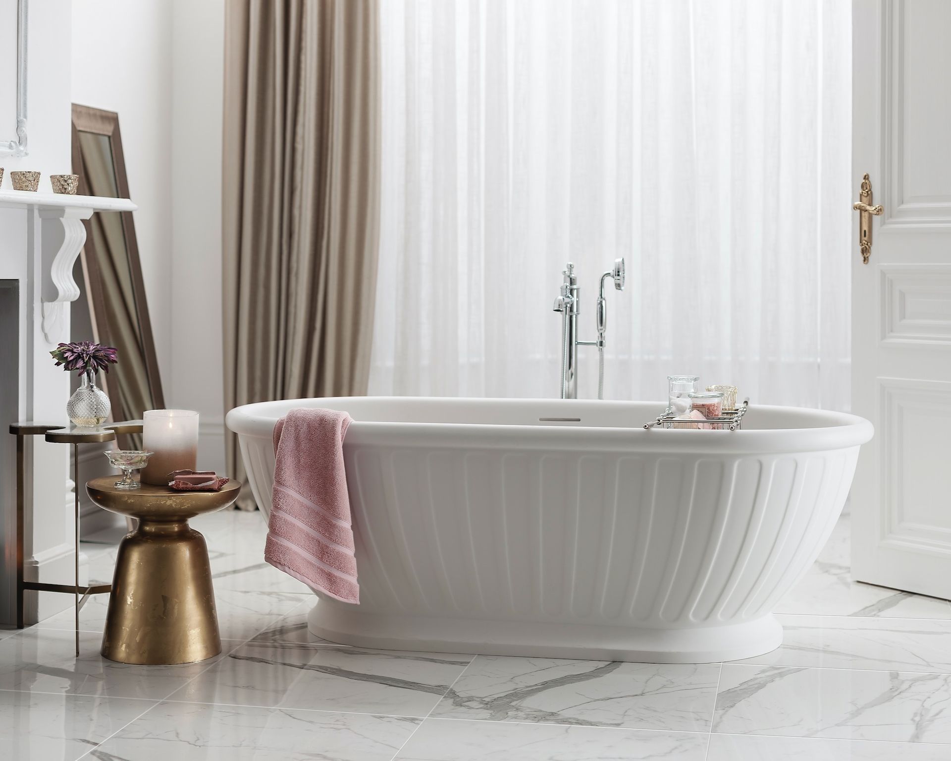 Burlington Arcade Albany natural stone bath