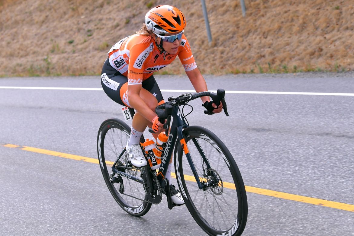 Karol-Ann Canuel (Boels Dolmans) on the attack