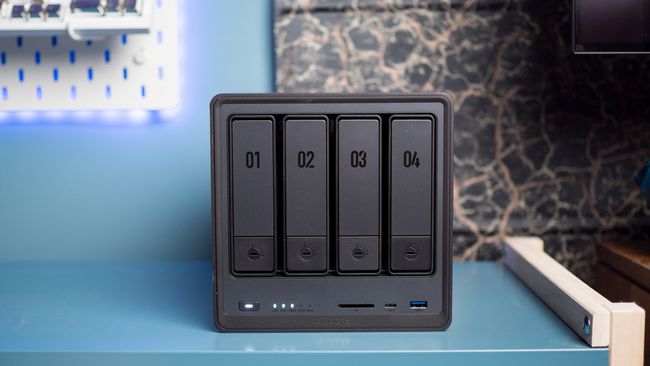 Нужен апгрейд? Идеальный NAS с поддержкой 10GbE для Plex продается по минимальной цене в истории