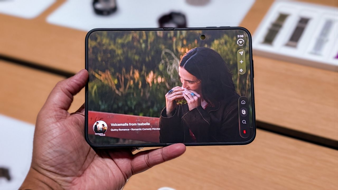 Apple iPhone Duo hands-on testing at Android Central