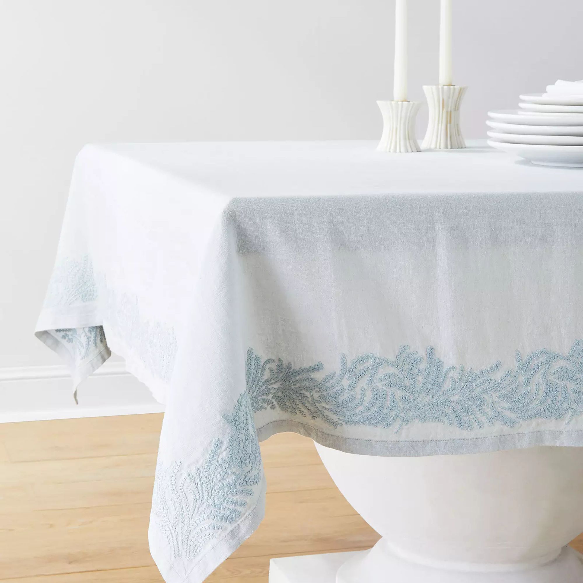 Montrose Tablecloth (Sky Blue)