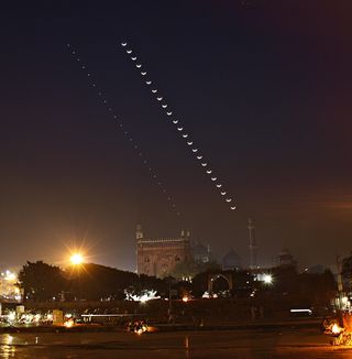 Moon Venus Set Over Delhi India Skywatching