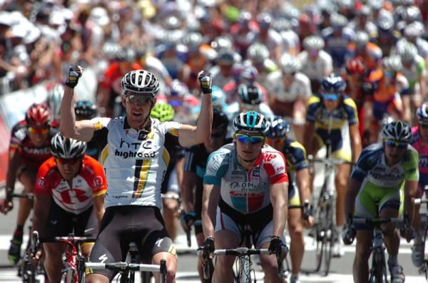 That's how you do it: Goss shows Greipel how it's done