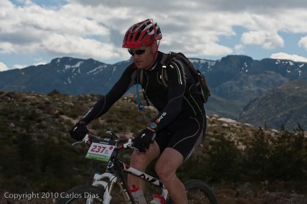 British rider Dave Warren en route to 13th.