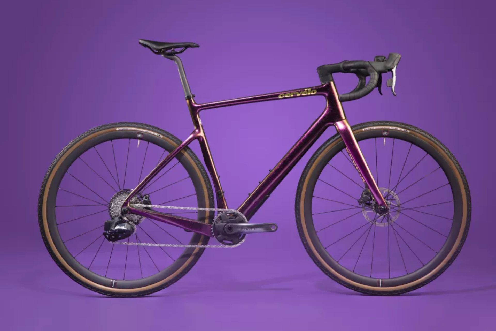 Image shows the Cervélo Aspero-5 Force eTap AXS 1 which is one of the best gravel bikes