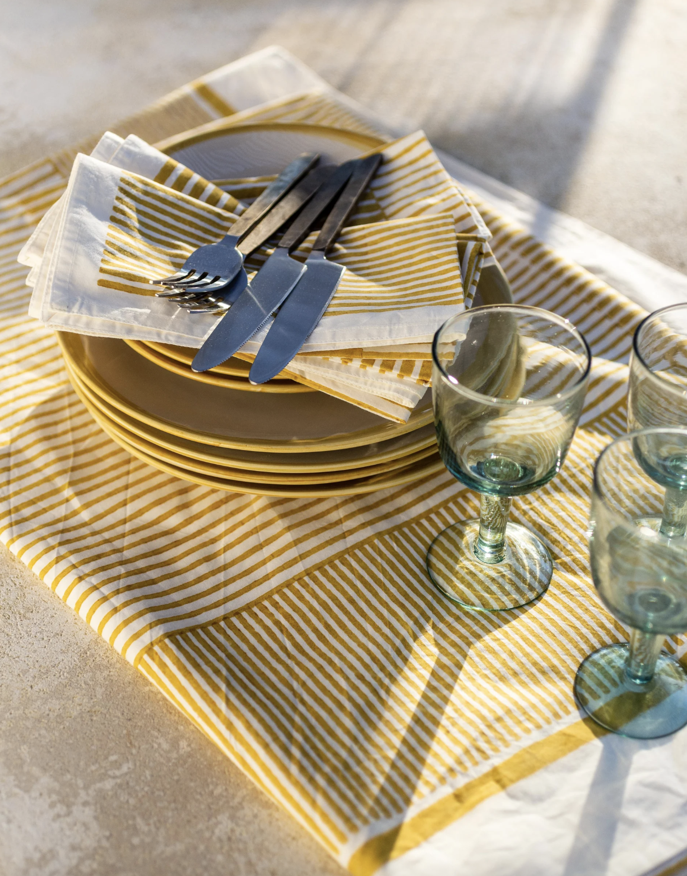 CARAVANE, Nappe Aryo