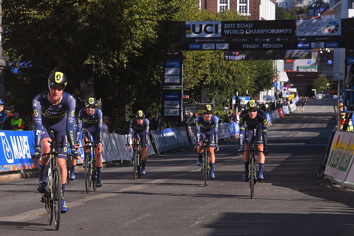 Orica-Scott recon the Bergen Worlds team time trial course