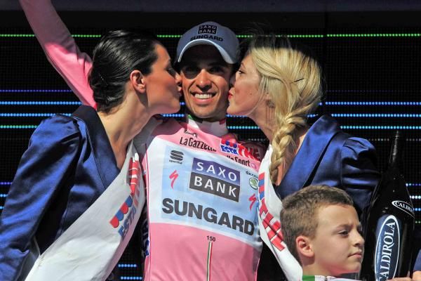 Alberto Contador (Saxo Bank Sungard) is on the podium as race leader