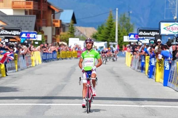 Joaquim Rodriguez (Katusha) crosses the finish line as first for the second day in a row