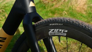 Canyon Grail CF SLX 8 AXS fitted with Zipp 303 Firecrest wheels