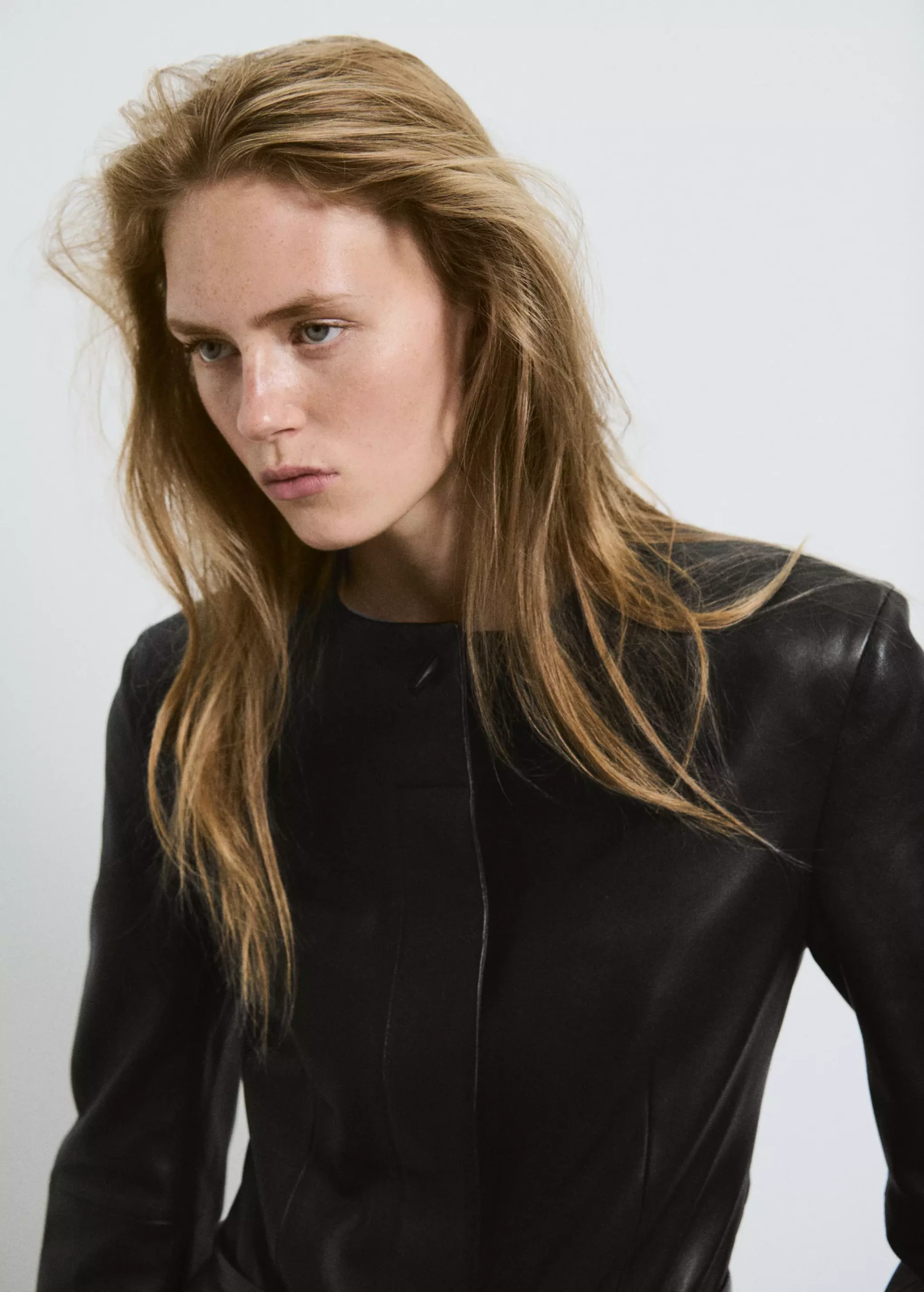 Leather Round-Neck Blazer - Women | Mango United Kingdom