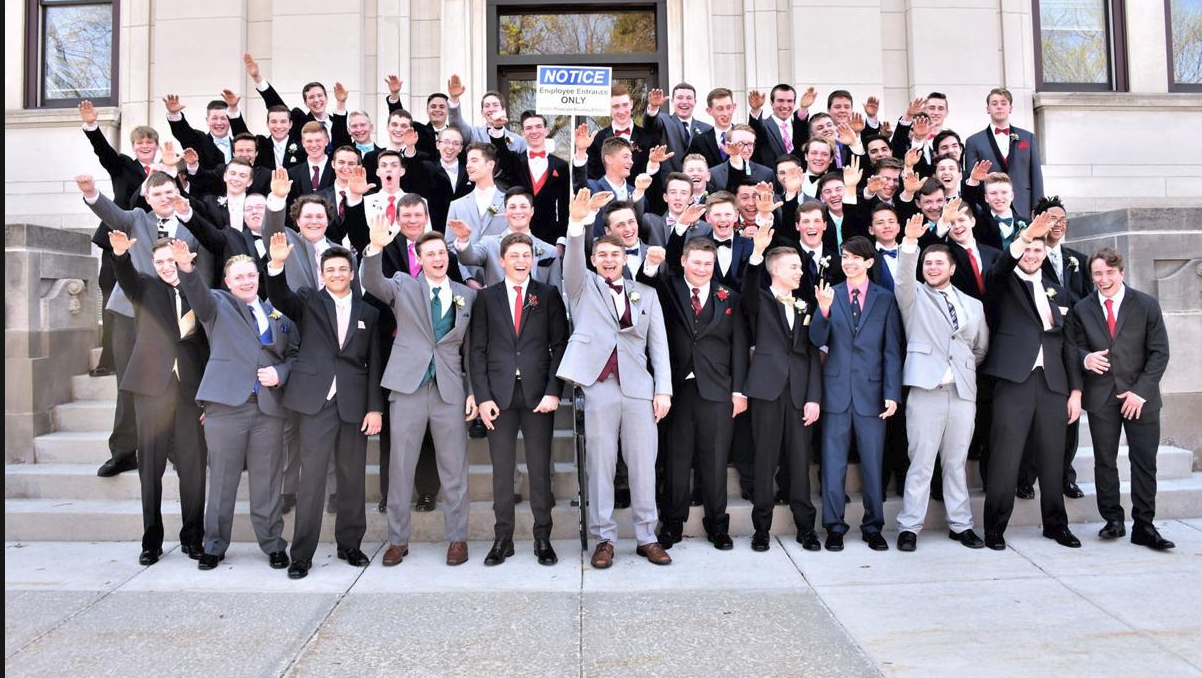 Baraboo high school nazi salute