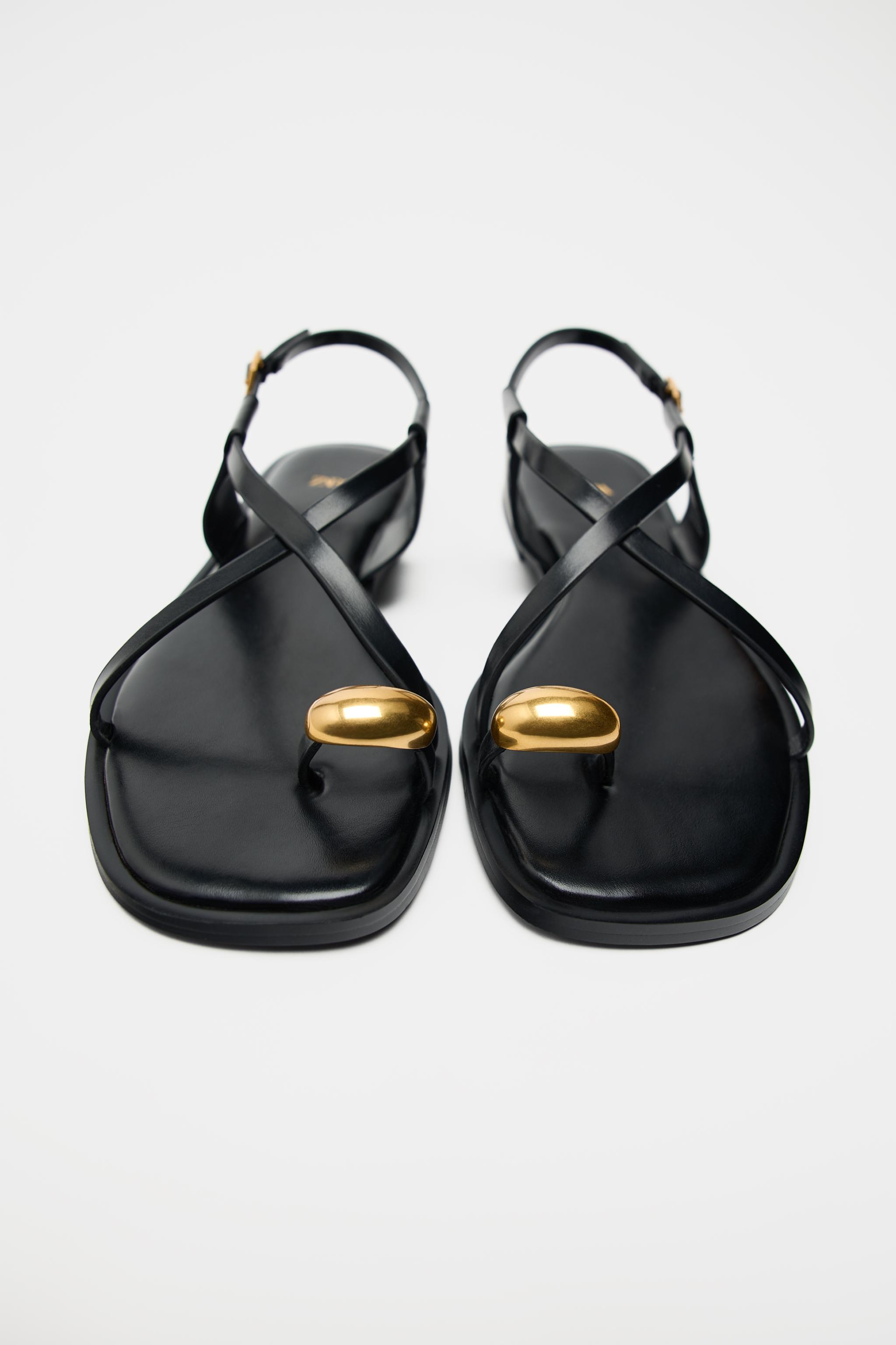 Flat Strappy Sandals With Metal Ornament