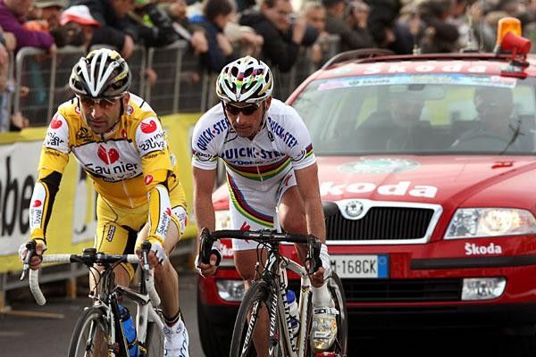 Paolo Bettini had nothing to do with the outcome today and pedaled in behind the peloton.
